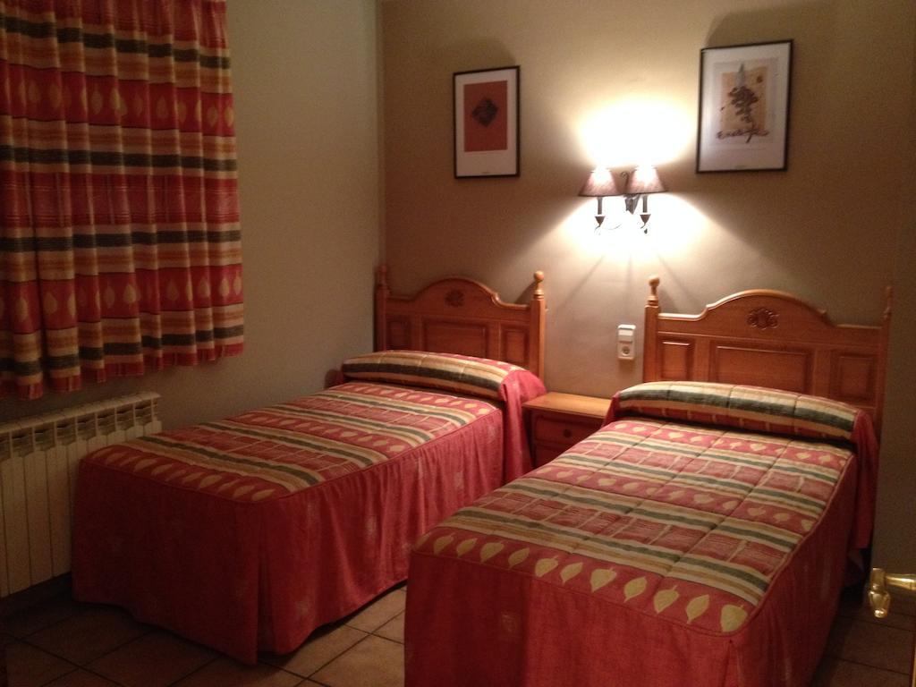 Apartamentos Residencial Fornocal Alquézar Rum bild